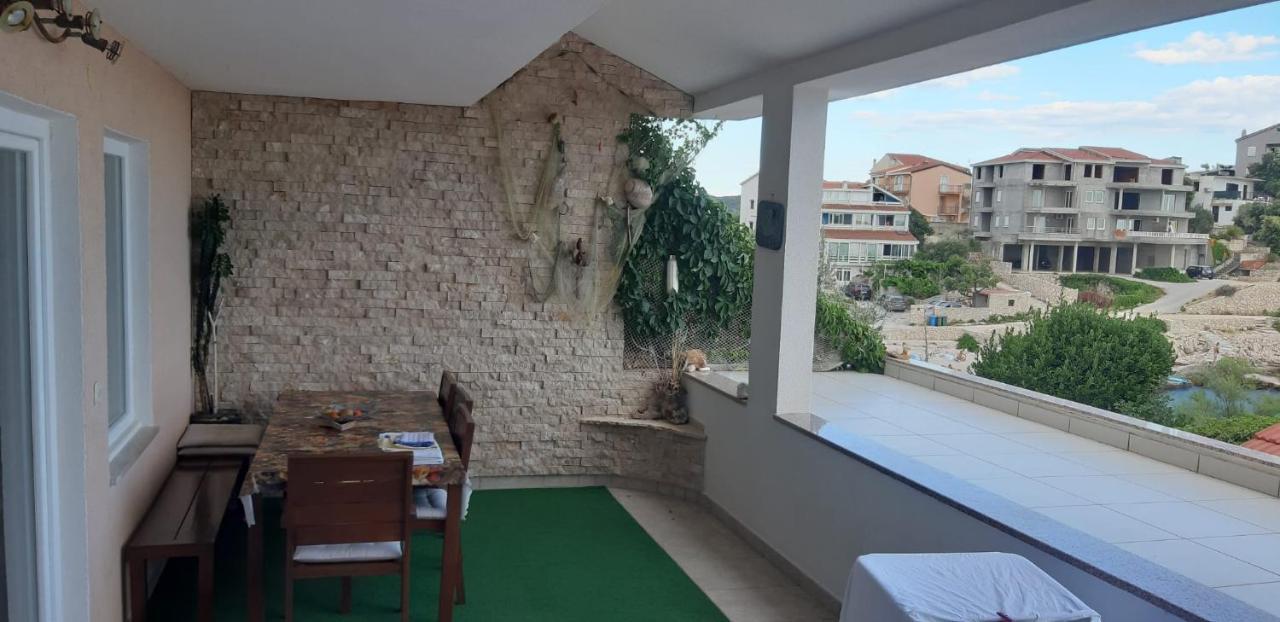 Apartments Luka Sevid Kültér fotó