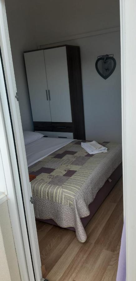 Apartments Luka Sevid Kültér fotó