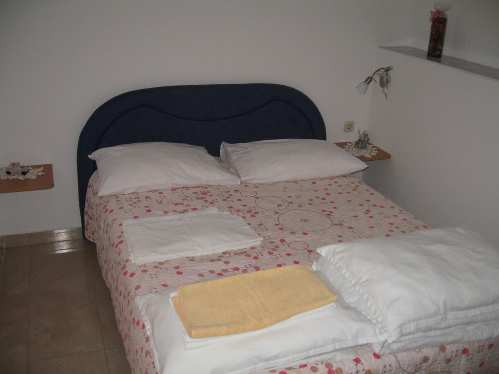 Apartments Luka Sevid Kültér fotó